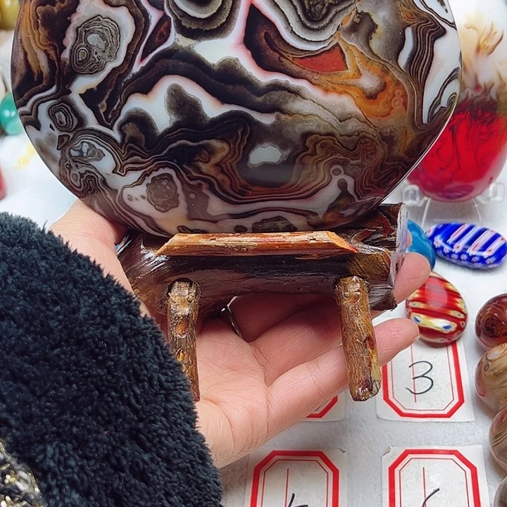 鹏***噢玛瑙/玉髓未镶嵌珠宝奇石