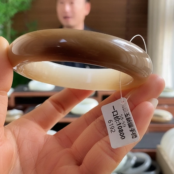 和田玉未镶嵌手镯6192