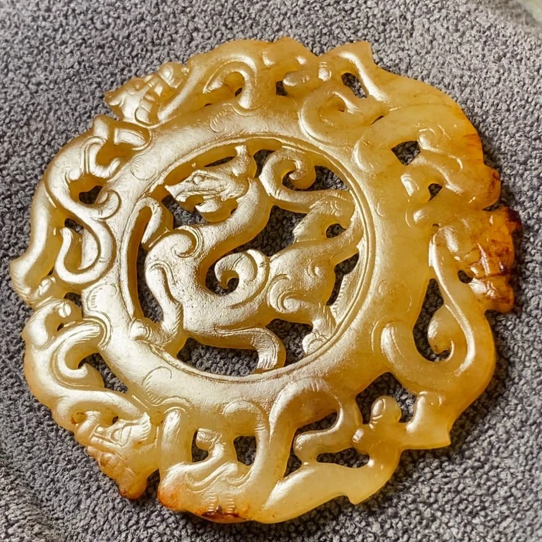 颈饰未镶嵌和田玉乐*