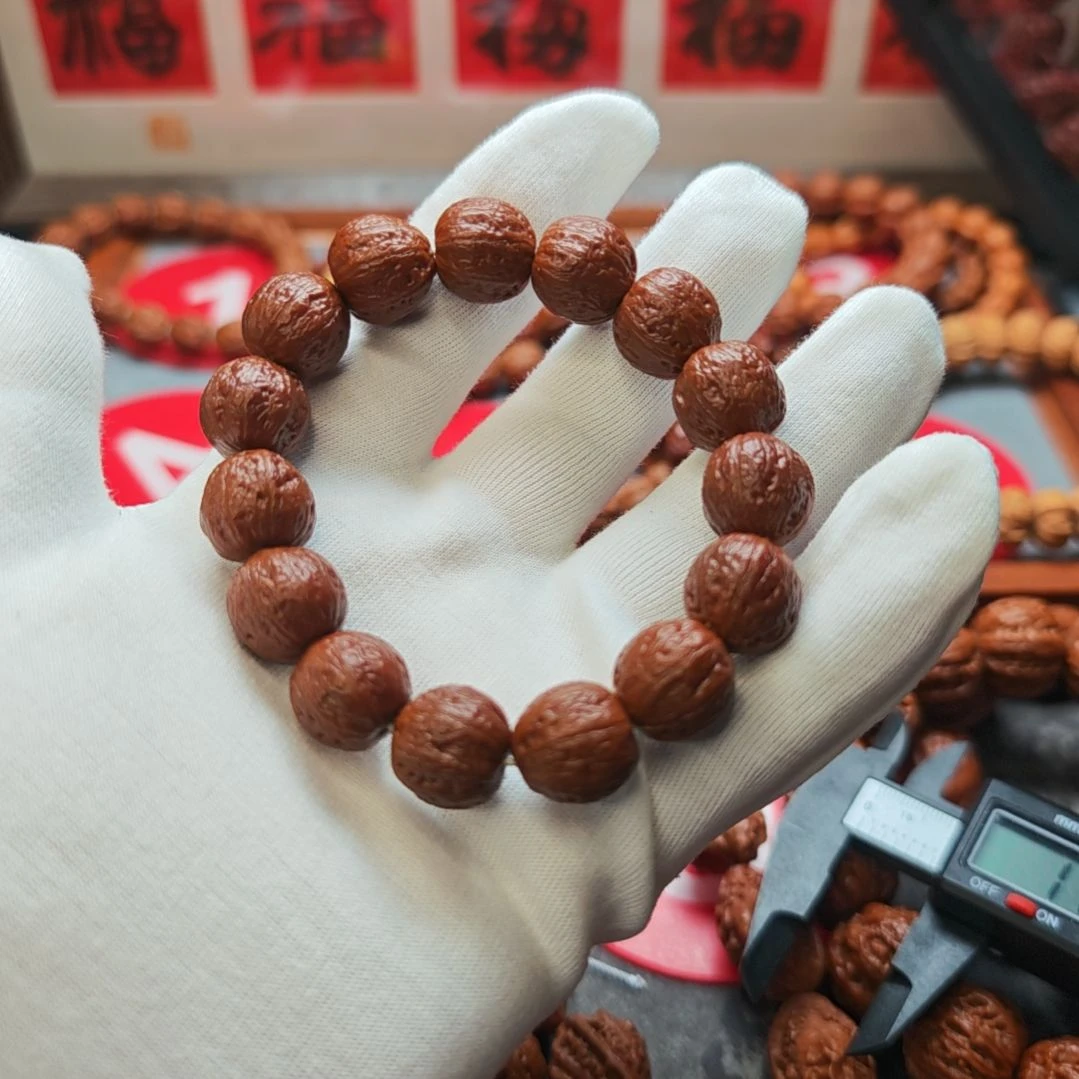 手串文玩核桃回血光头一道筋