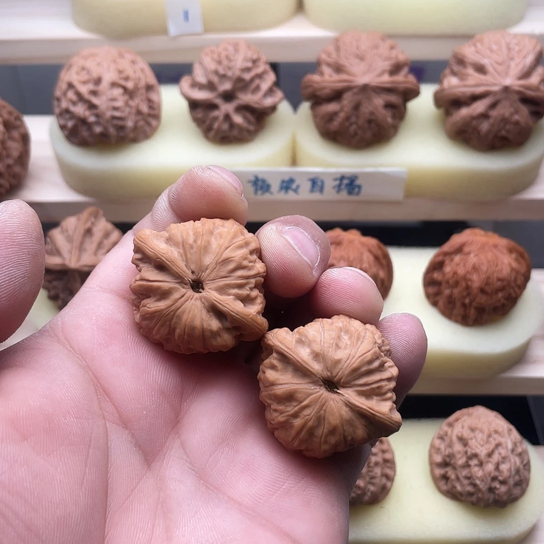 吊坠文玩核桃37凤凰山