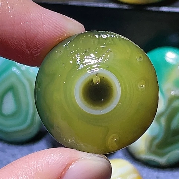 玛瑙/玉髓未镶嵌珠宝奇石