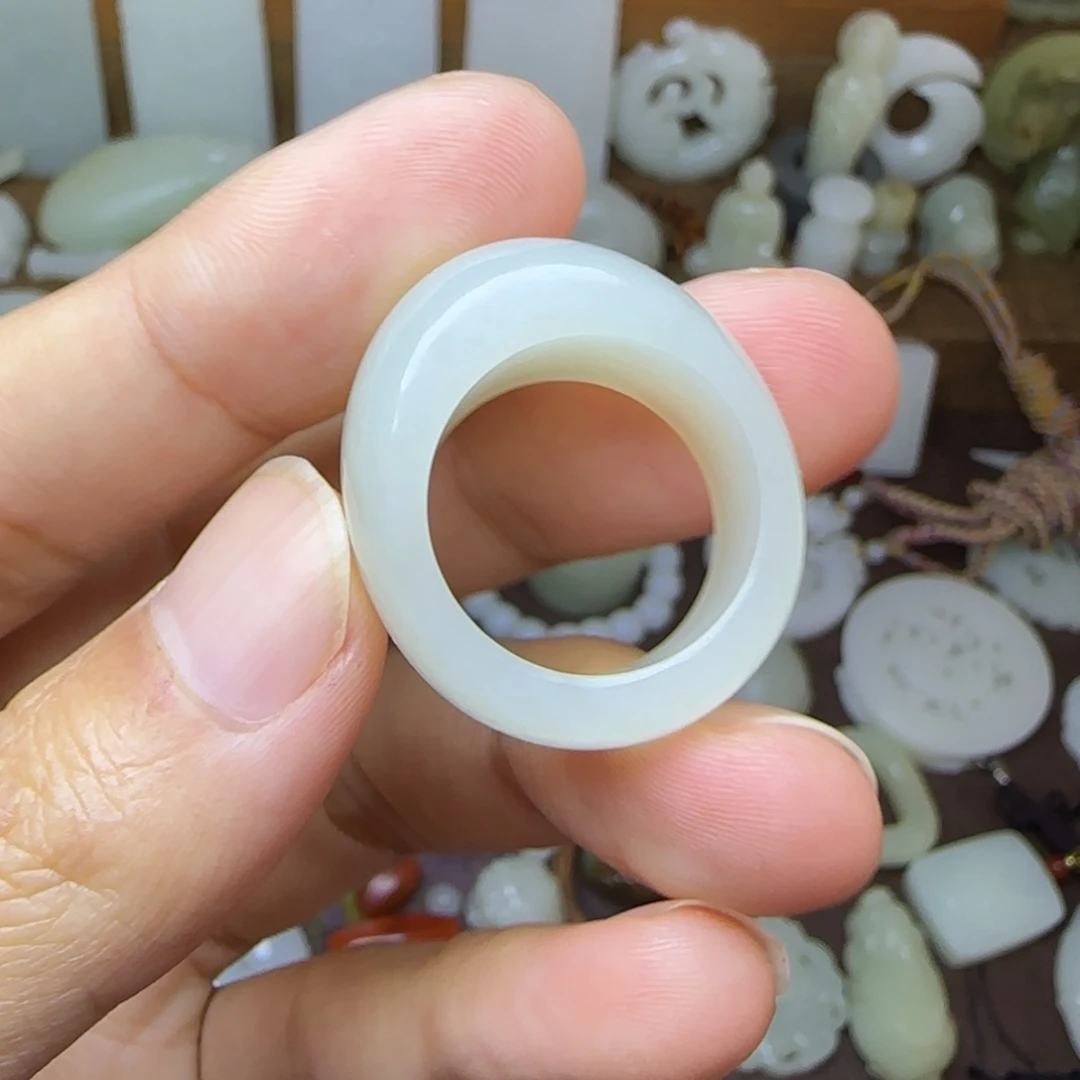 和田玉未镶嵌挂件口径18+