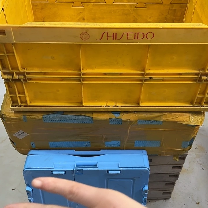 兔***白厚款家用五金工具箱1个