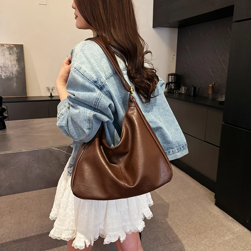 百搭简约女士2025新款托特包软皮小众休闲腋下休闲单肩斜跨通勤包