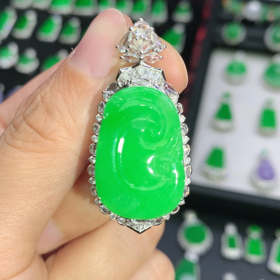 翡翠18K金镶嵌吊坠(不含链)