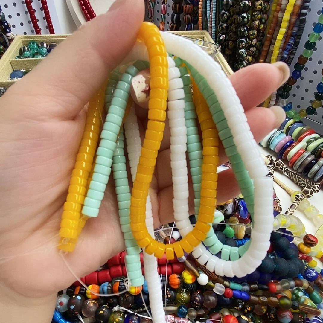 琉璃颈饰直切三条，035