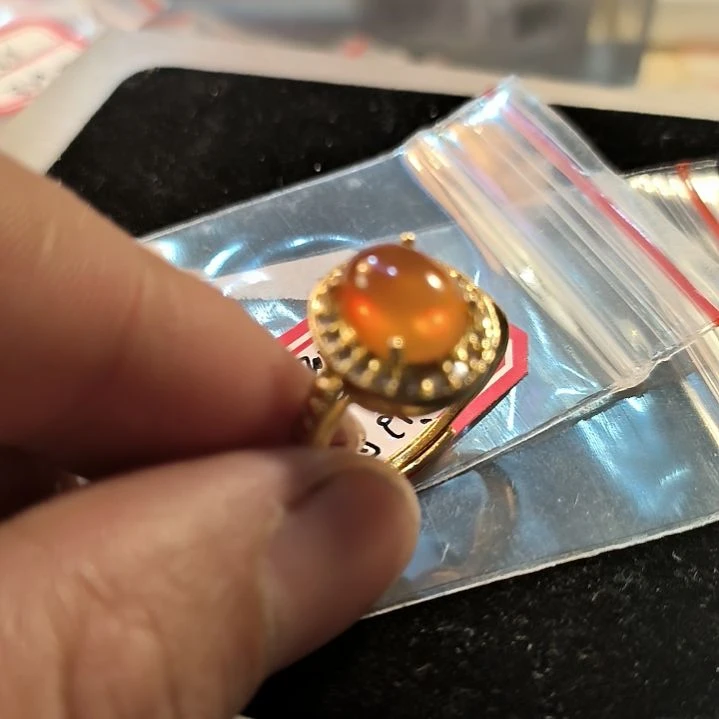 让***天石英岩玉未镶嵌戒面