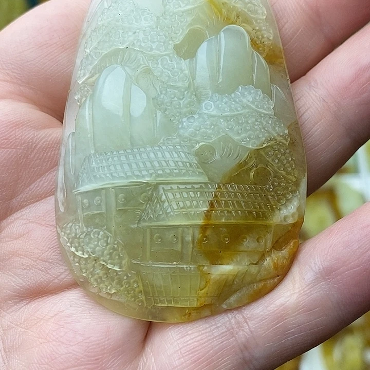 蛇纹石玉未镶嵌颈饰