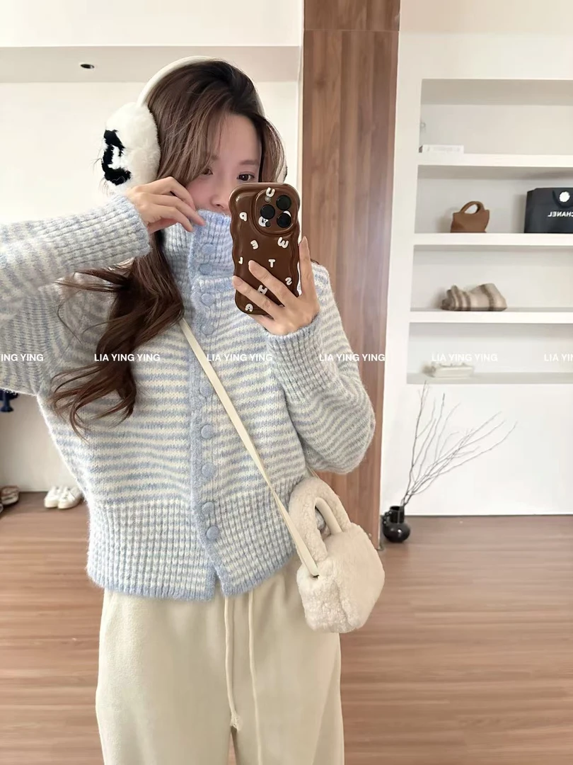 【赛里木湖】奶蓝条～可高领可翻领～设计感～软糯质感条纹毛衣厚针织