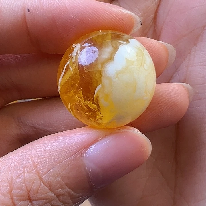 蜜蜡未镶嵌珠宝奇石