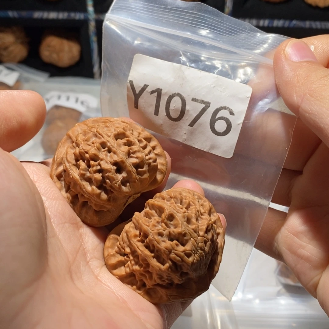 文玩核桃吊坠46全品宫灯