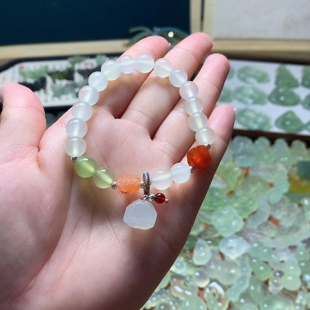 蛇纹石玉合金颈饰
