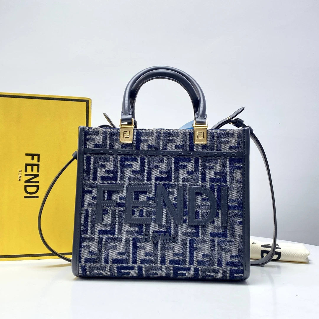 95新 FENDI/芬迪 杨杨专属 芬迪蓝色丝绒单肩包THHZ2957