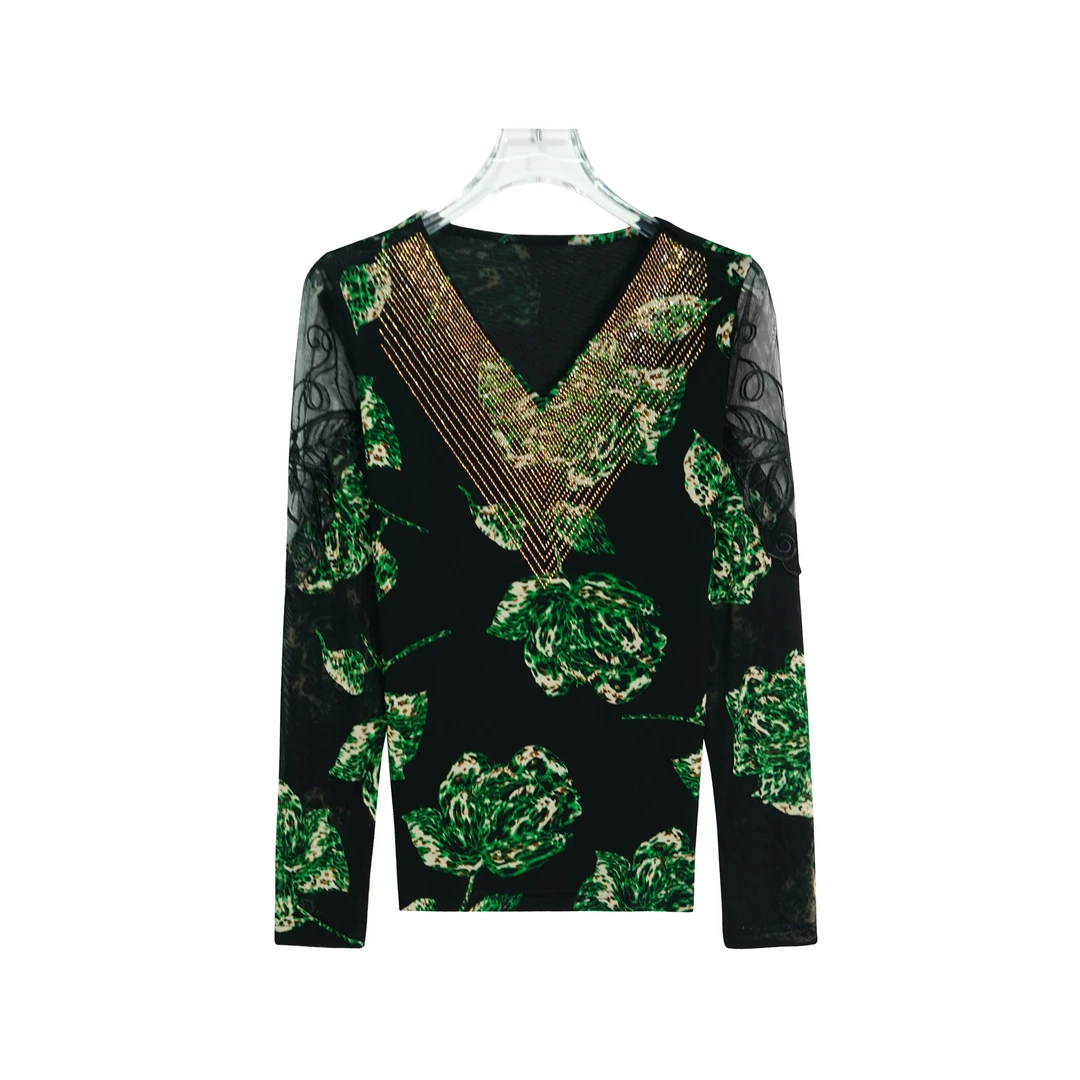 X9510【上新】时尚V领拼接网纱袖重工烫钻上衣3Q