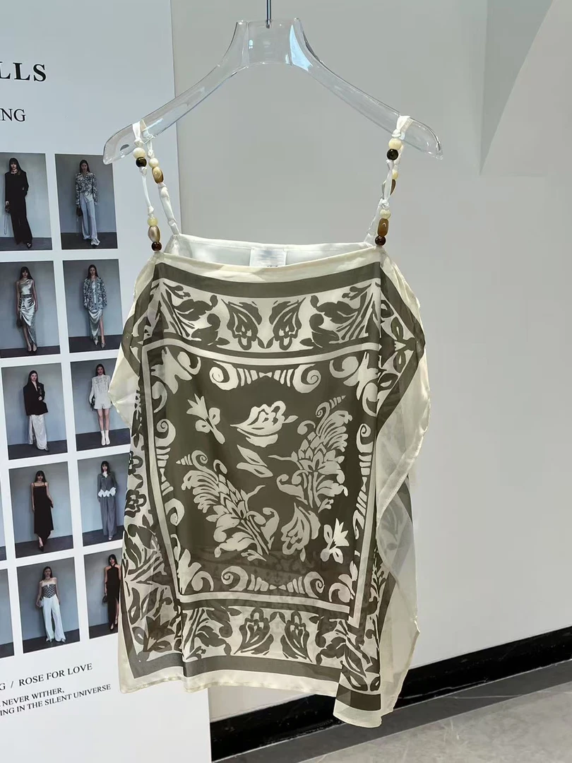 2025春夏新款设计感不规则平口艺术印花度假风无线吊带背心