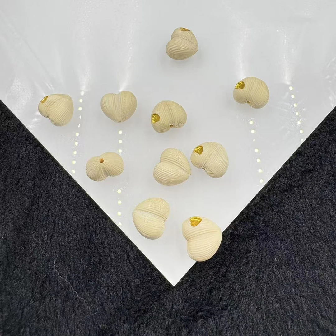 「戴琴珠宝」DQ1287-猛犸屁桃心通孔配件（多样性发其一）