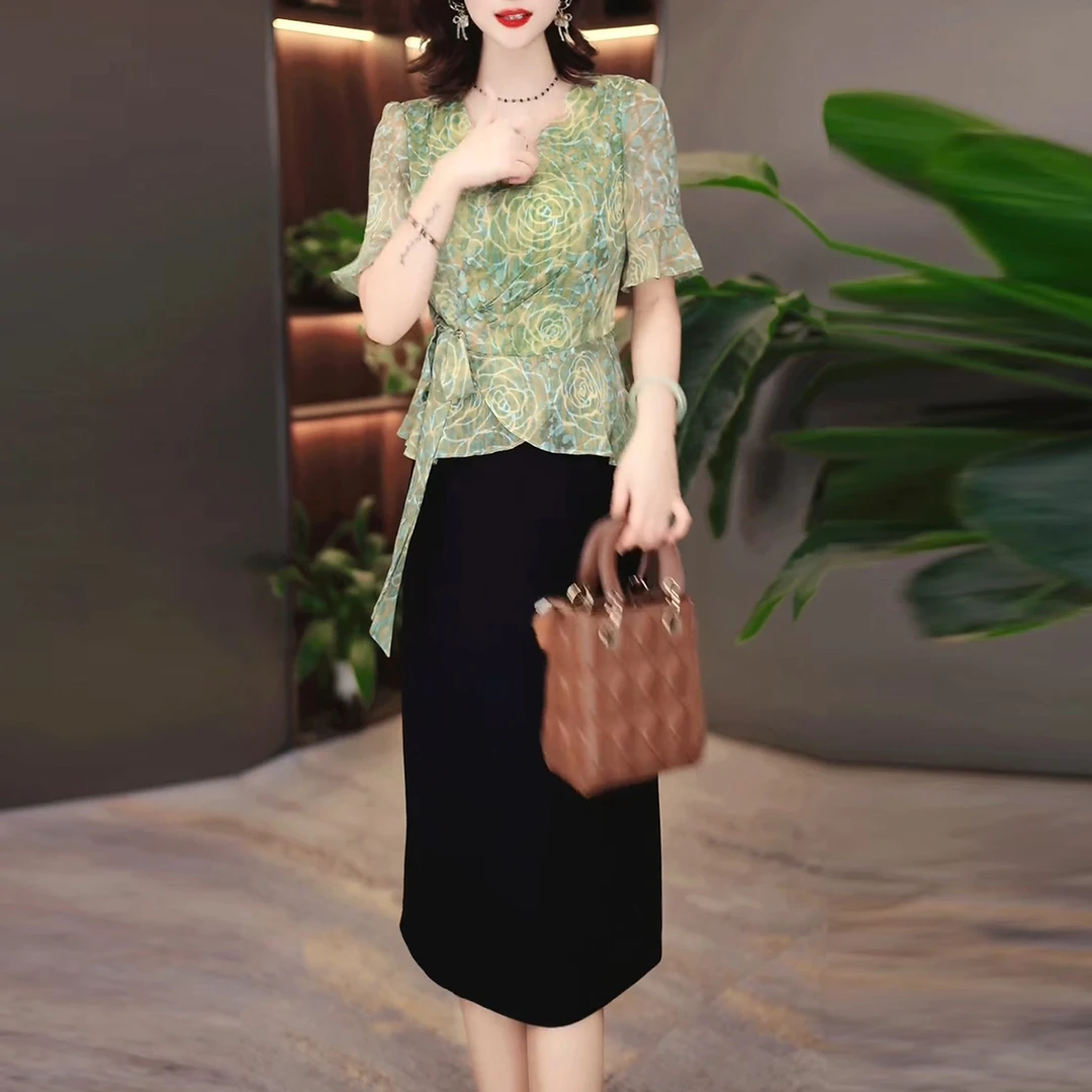 5162#V领假两件连衣裙2025夏季新款阔太太修身显瘦大方得体裙子