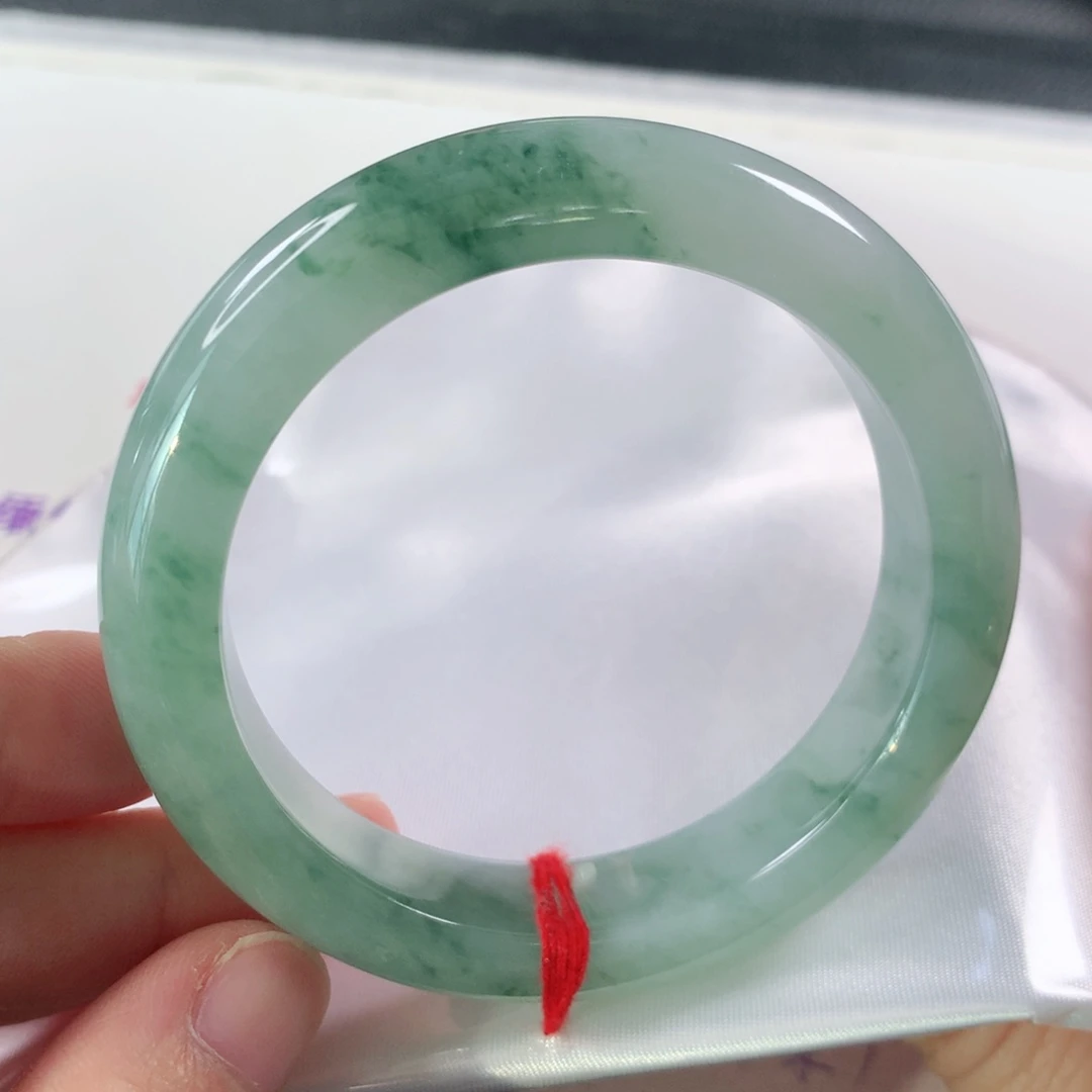 未镶嵌手镯翡翠247