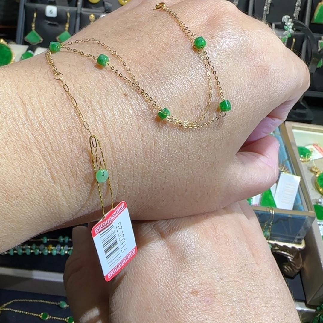 翡翠18K金镶嵌颈饰手链