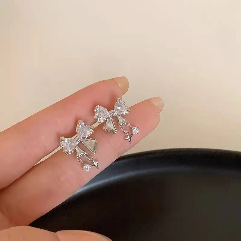 铜合金耳饰 甜美气质锆石蝴蝶结耳钉闪钻星星蝴蝶结甜酷耳环