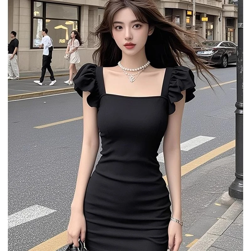 2025黑色方领连衣裙女夏季修身精致千金名媛辣妹御姐包臀短裙子