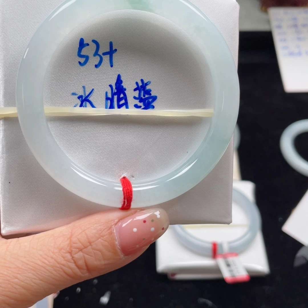 翡翠手镯未镶嵌缅甸翡翠手镯31