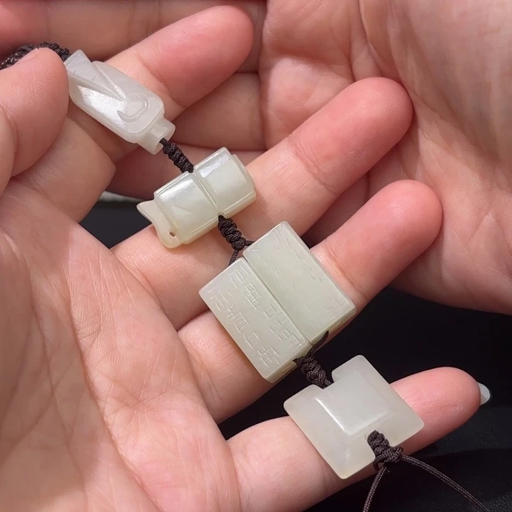 未镶嵌和田玉挂件✨**?