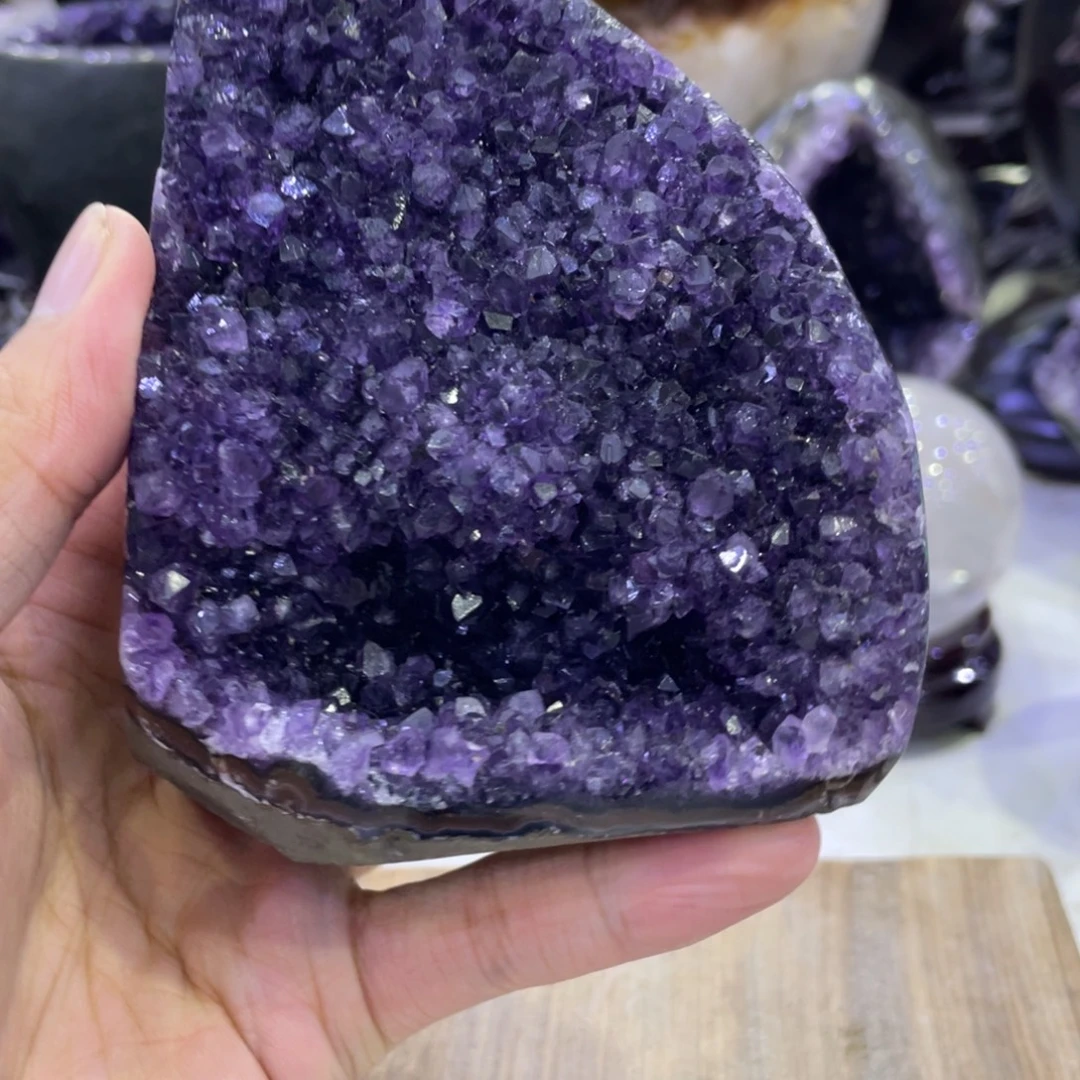 未镶嵌水晶珠宝半成品