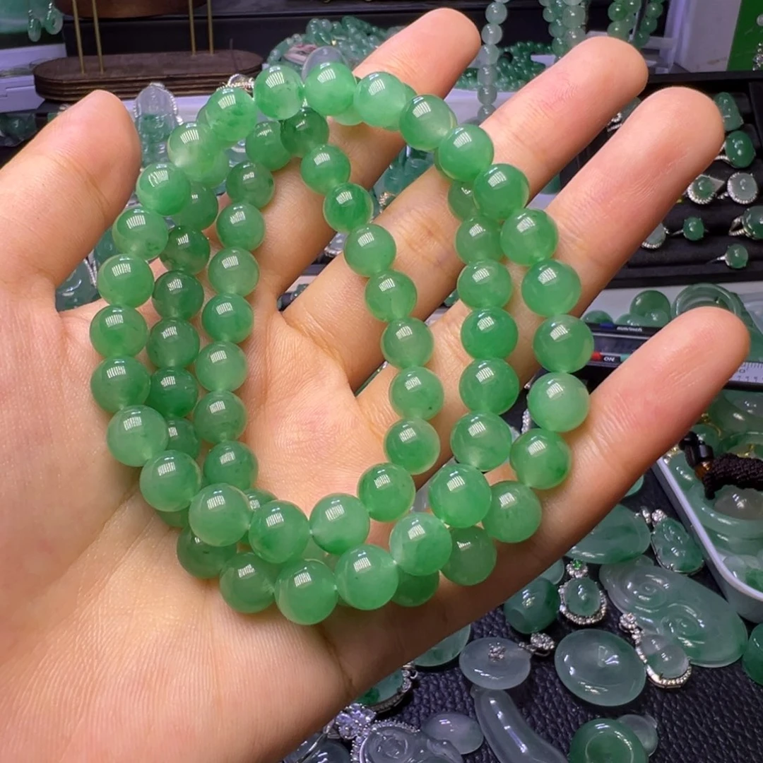 石英质玉（非洲翠）未镶嵌颈饰