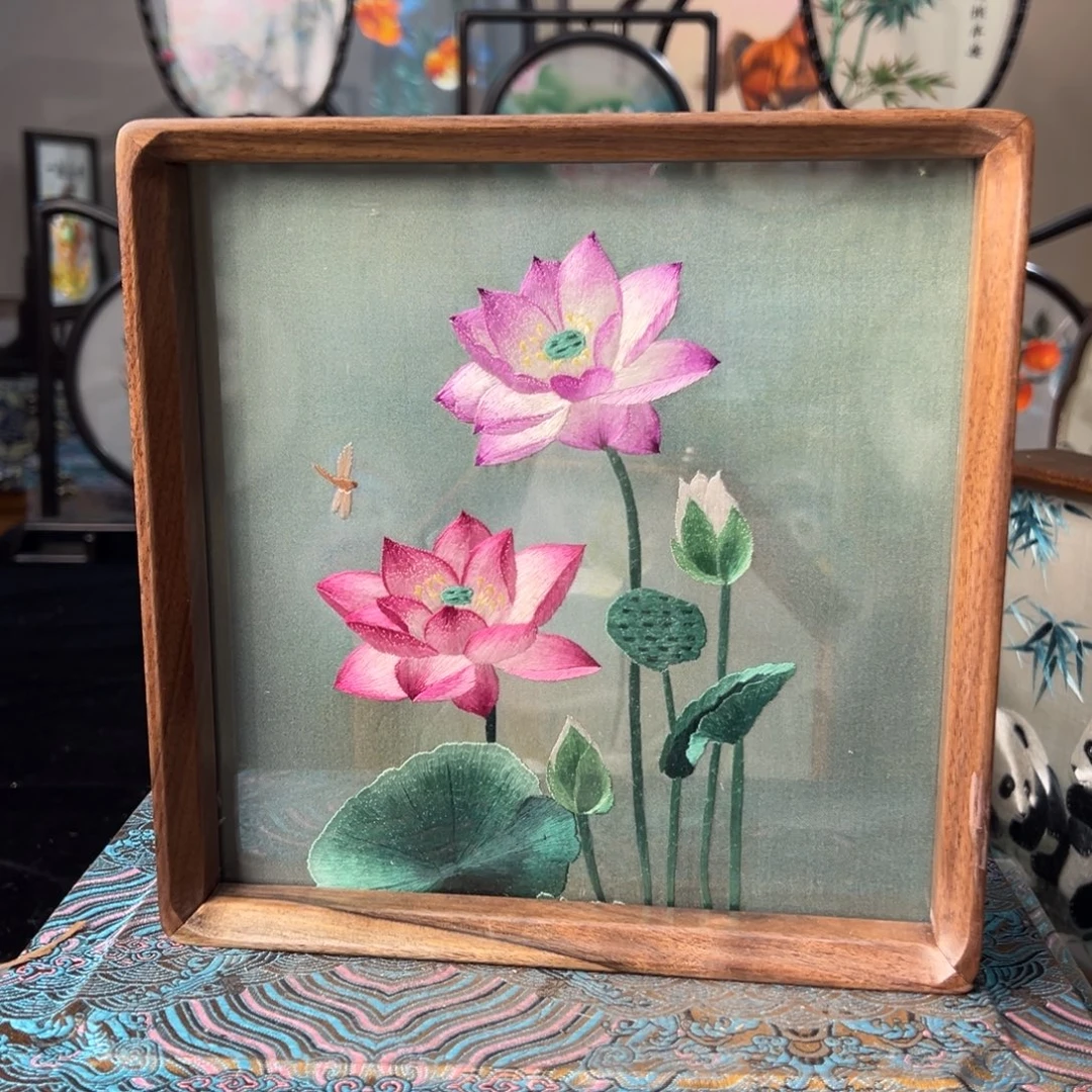 刺绣纯手工刺绣双面绣实木摆件