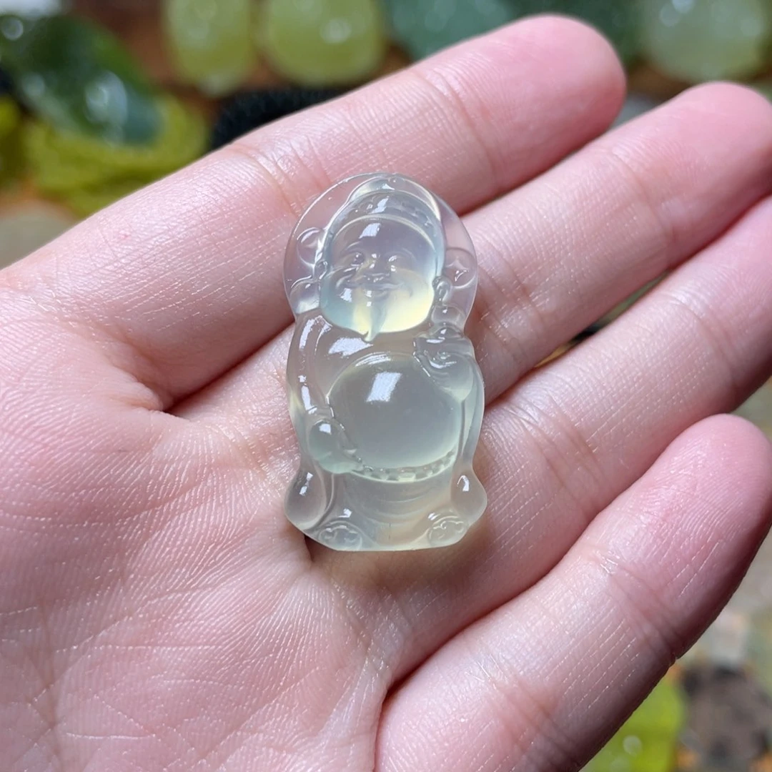 蛇纹石玉未镶嵌吊坠?