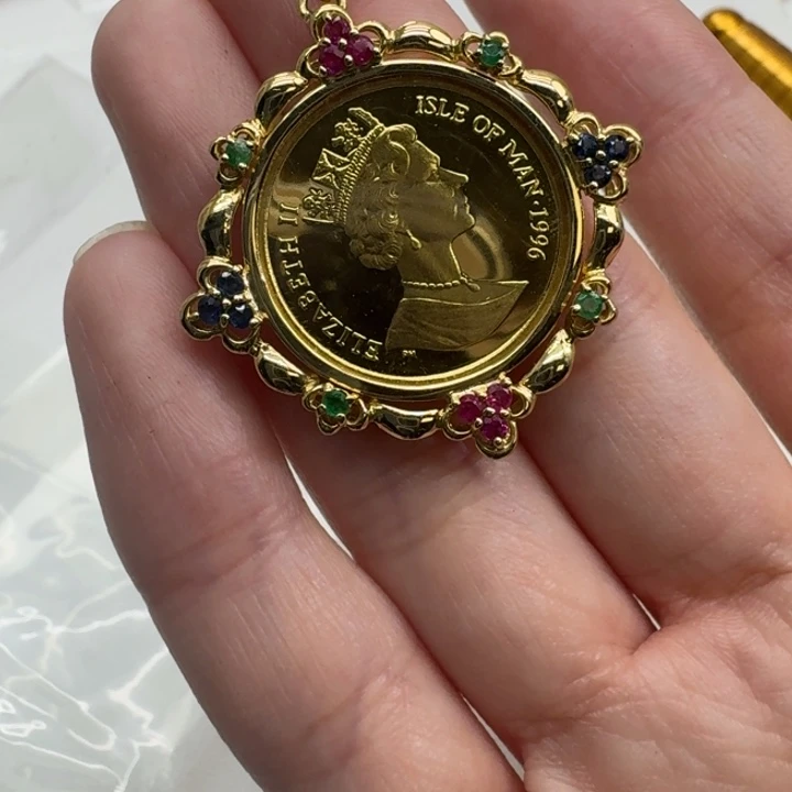 蓝宝石未镶嵌颈饰