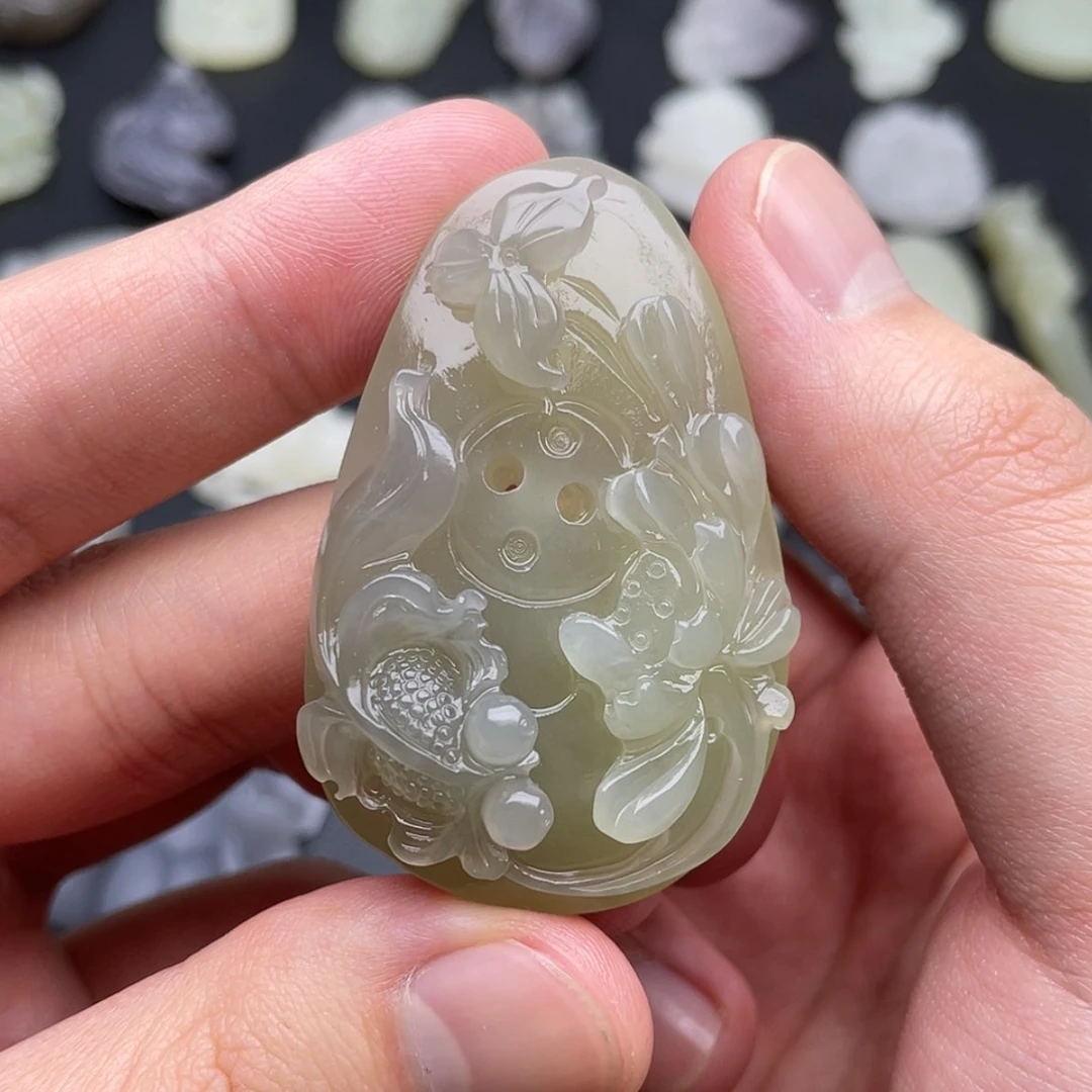 【闪购商品】颈饰未镶嵌和田玉