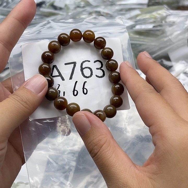 和田玉未镶嵌手串