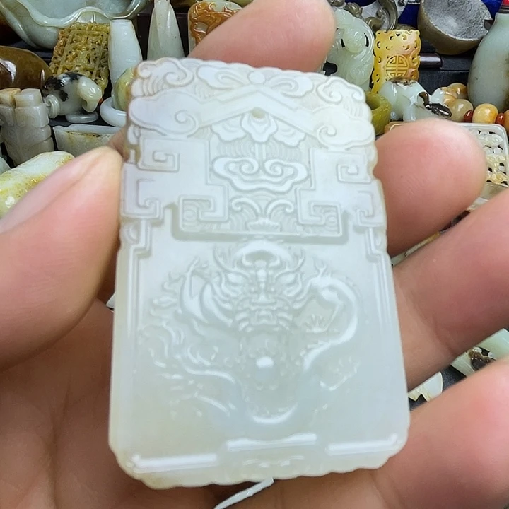 颈饰未镶嵌和田玉