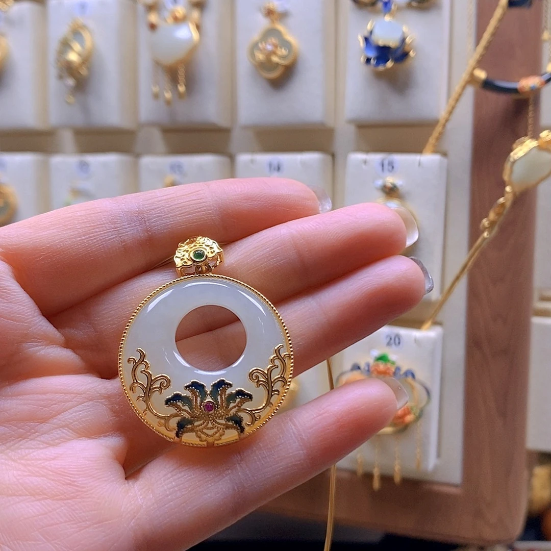 和田玉银S925镶嵌颈饰