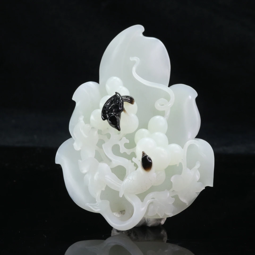 42和田玉羊脂白特色摆件/801297北京中保拍卖