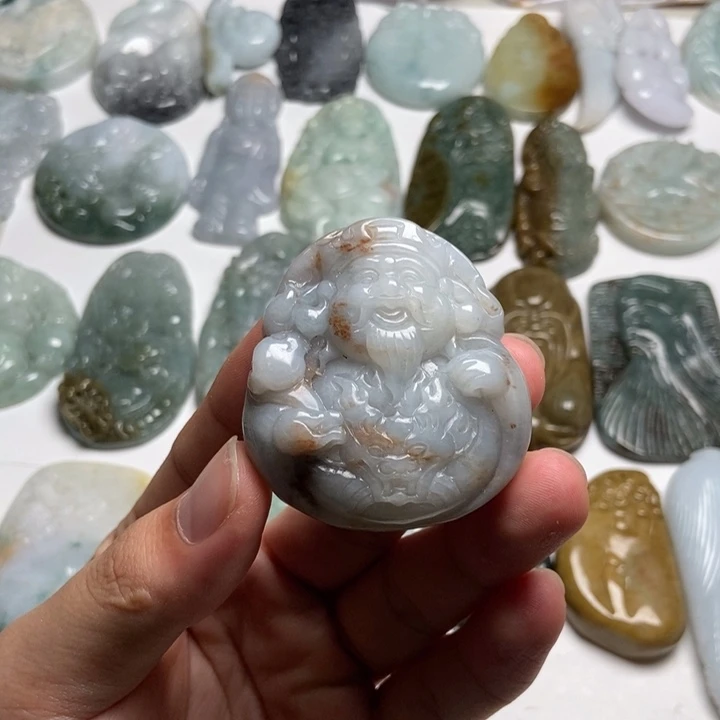 翡翠未镶嵌颈饰财爷35