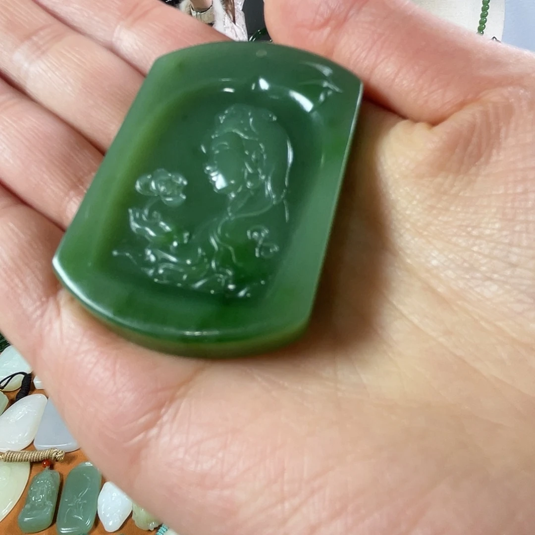 八***个和田玉（碧玉）未镶嵌挂件