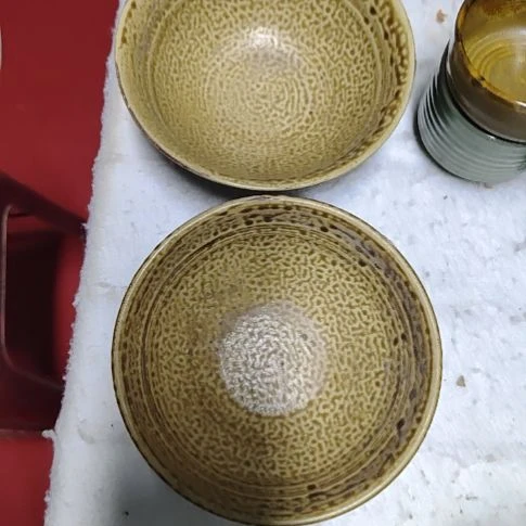 瓷片瓷片，盘子，都有瑕疵