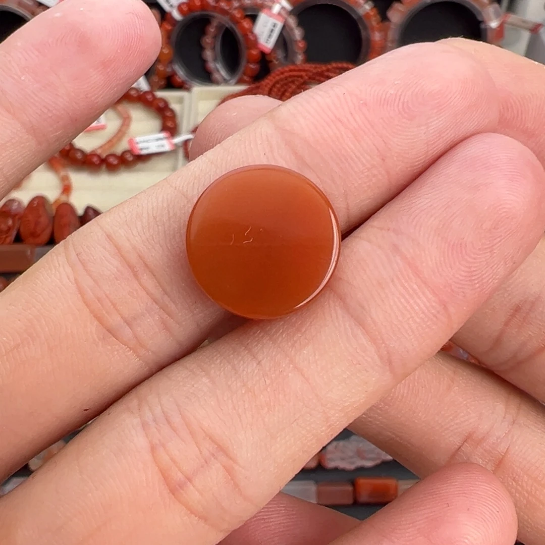 南红玛瑙未镶嵌颈饰圆牌