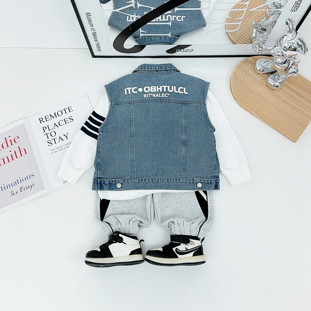 儿童牛仔马甲春秋2025秋新款秋装男童外套 HZ25723 悠悠童话童装