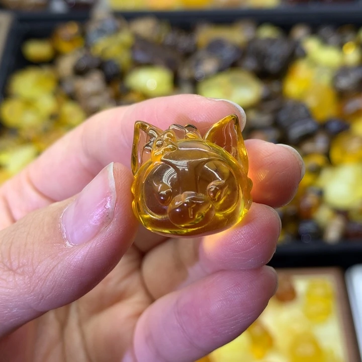 金珀颈饰未镶嵌贝儿