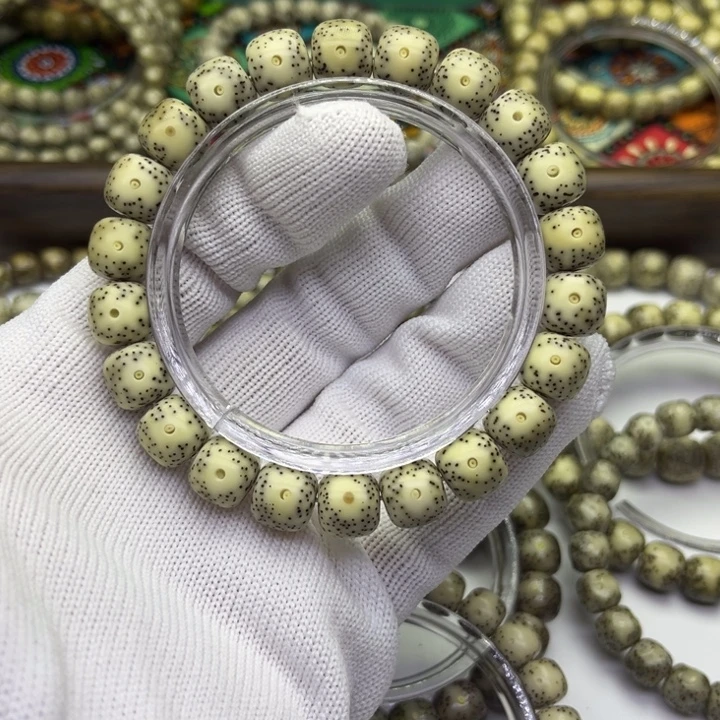 星月菩提手串10✖️9骨瓷白大眼睛