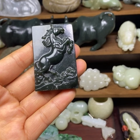 和田玉未镶嵌挂件