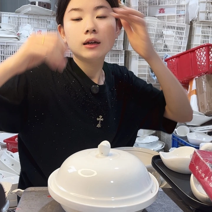 碟微瑕产品………F326一个盖碗