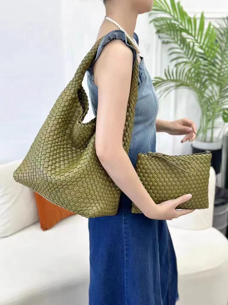 高级感小众设计手工编织包大容量水桶包包包女款爆款2025新款8005