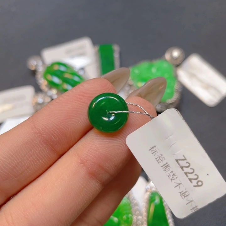 【闪购商品】翡翠银S925镶嵌颈饰翡翠