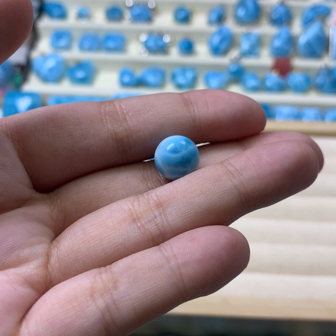 针钠钙石（海纹石）未镶嵌珠宝半成品一****、